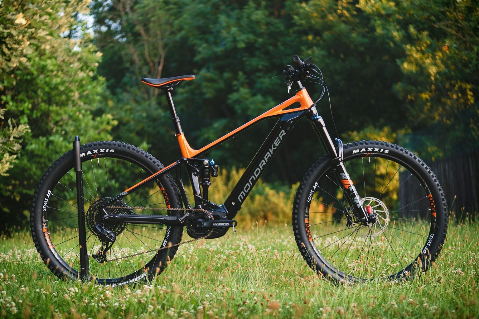 Best E-Mountain Bikes for Beginners in 2026: Complete Buyer’s Guide Best E-Mountain Bikes for Beginners
