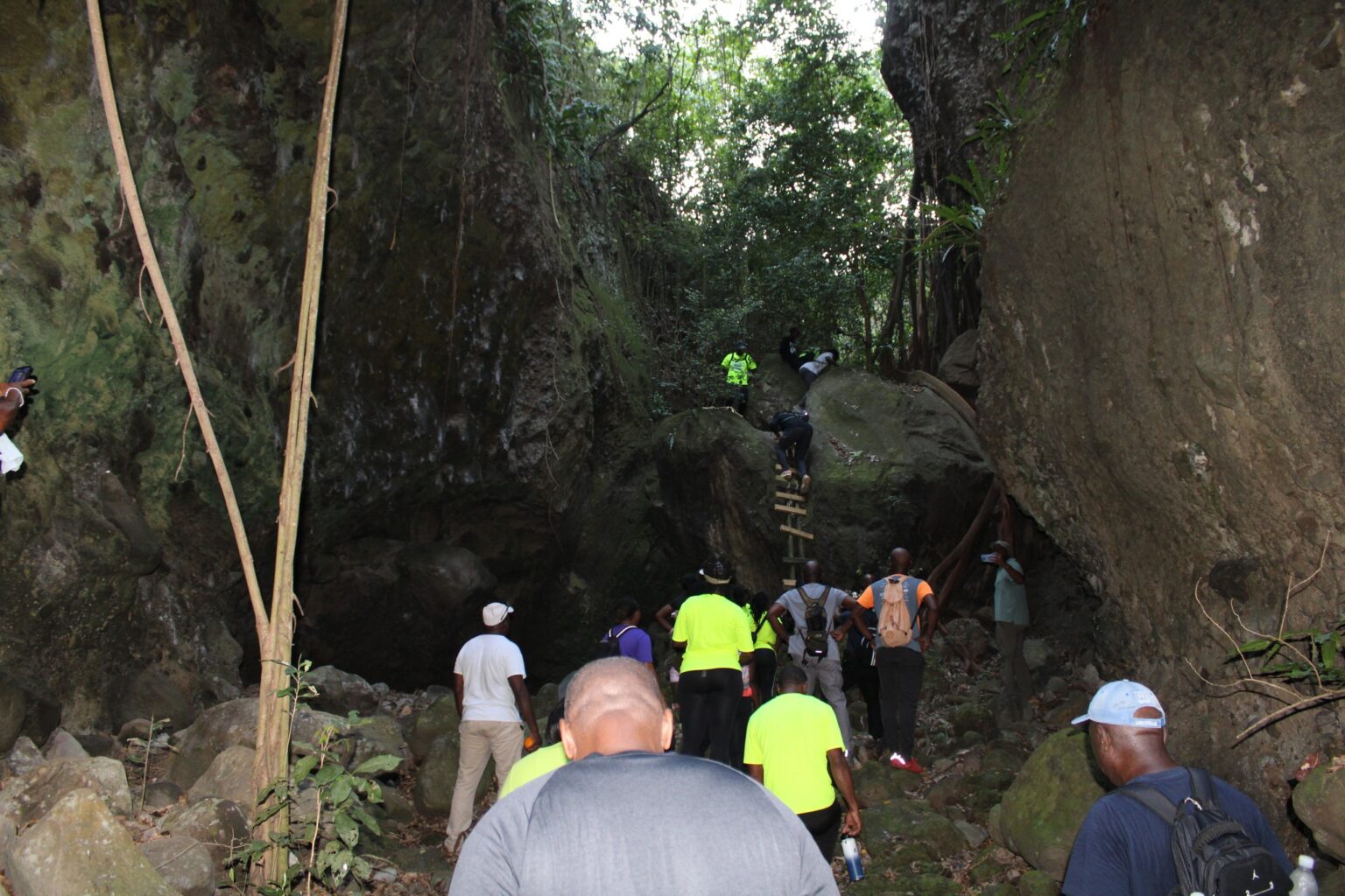 Hiking Bloody River St Kitts