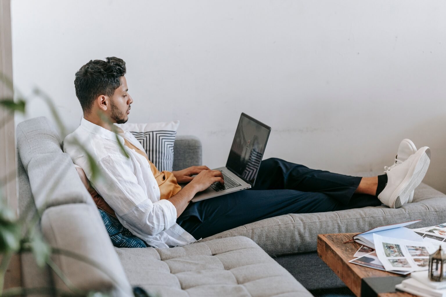 9 AI Tools to Replace Freelancers in 2026: Powerful & Proven Picks AI Tools to Replace Freelancers